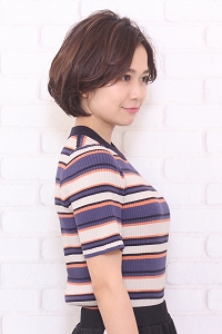 大人の女性のカジュアルグラ